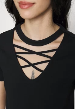 T-Shirt Basic -Black 11 T-Shirt Basic -Black -Anna Field 01cf12836fd04edc8eed3756dd59d683 scaled