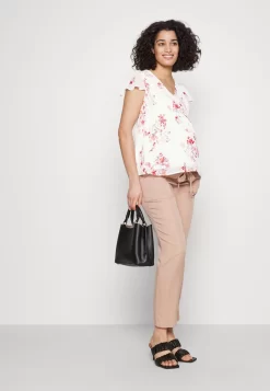 Mama Belt - Blouse - White/Red 9 Mama Belt - Blouse - White/Red -Anna Field 06094a1b4a0d4e58ae564390d2dfa303 scaled