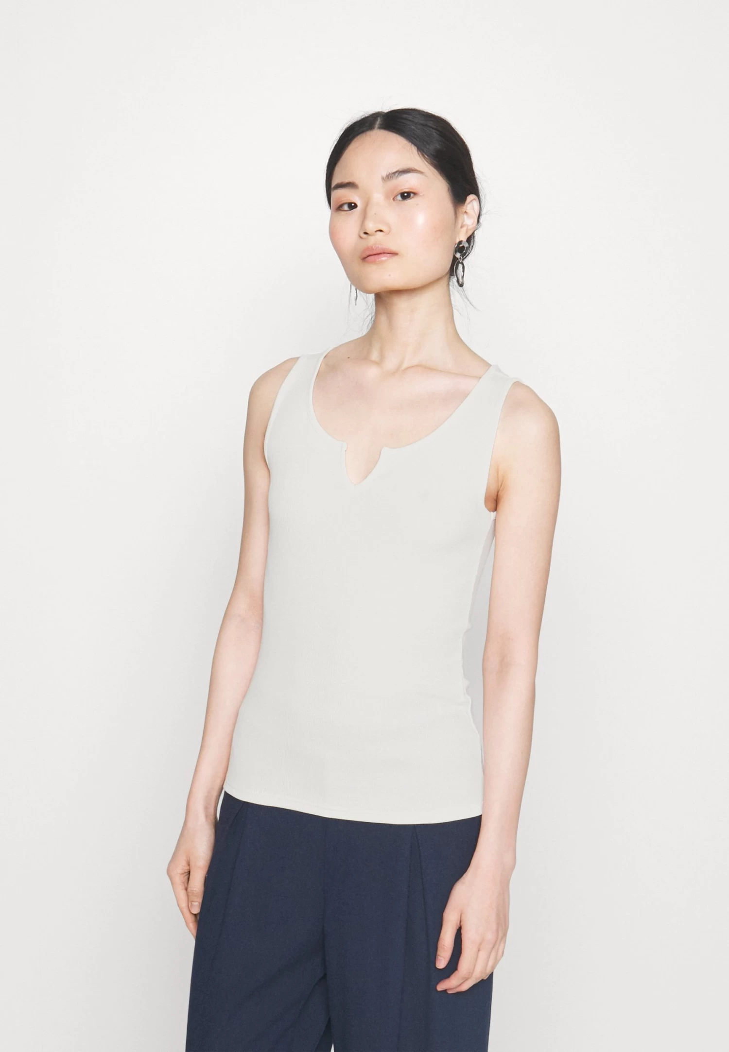 Top - Off-White 1 Top - Off-White