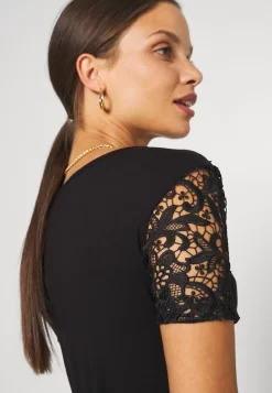 T-Shirt Basic - Black 12 T-Shirt Basic - Black -Anna Field 15baa24c0d5744619592321927c42e76 scaled