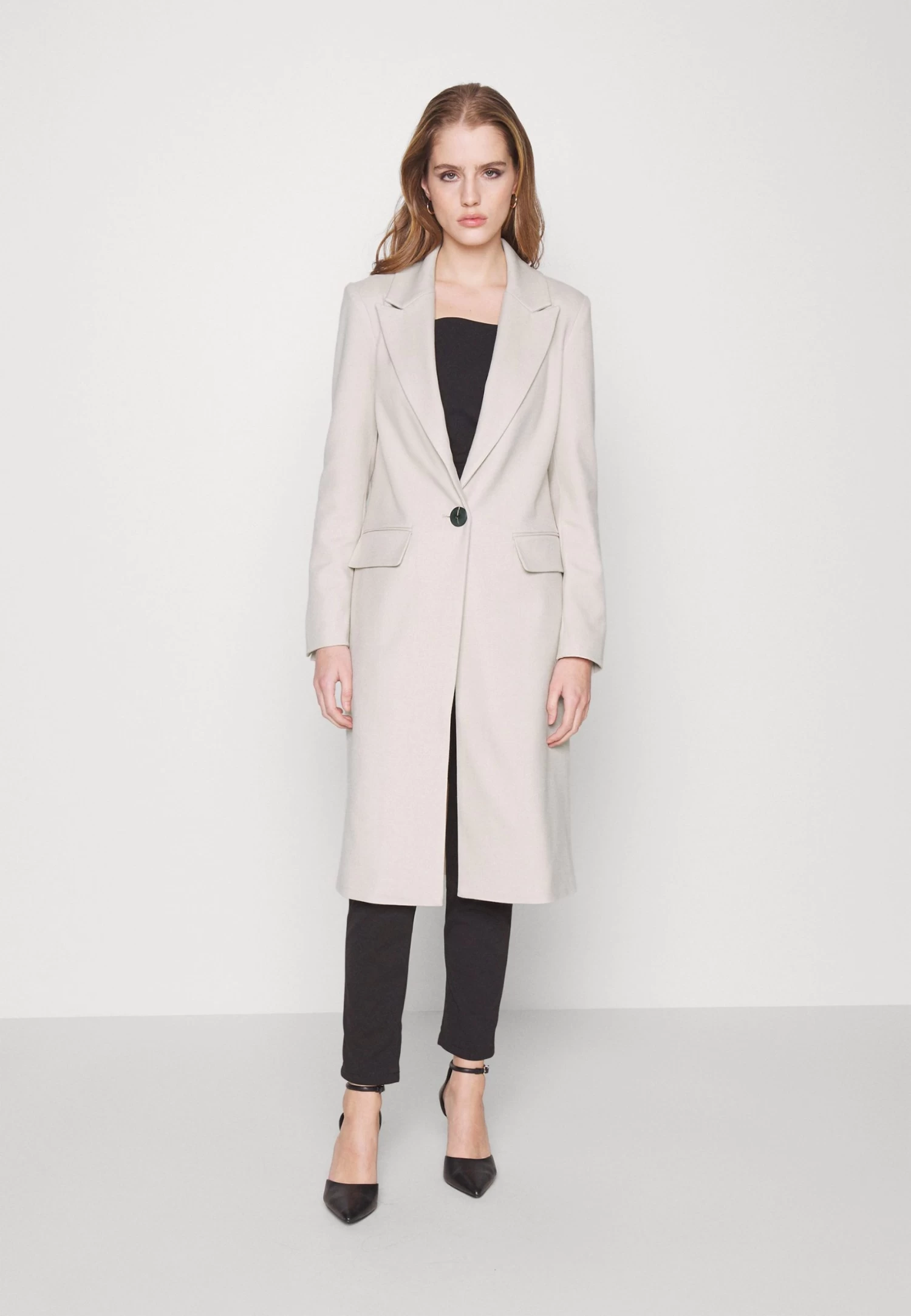 Mantel - Beige 1 Mantel - Beige