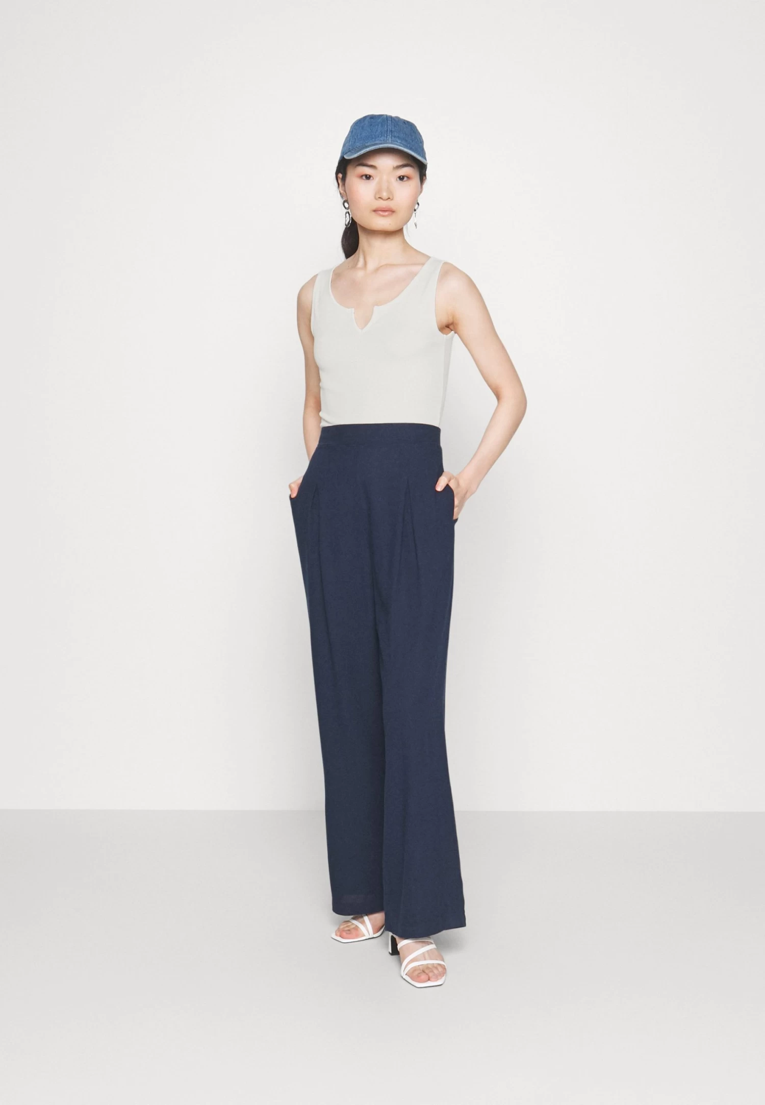 Top - Off-White 2 Top - Off-White - Afbeelding 2