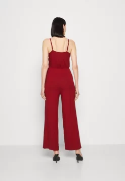 Anna Field Jumpsuit - Dark Red 8 Anna Field Jumpsuit - Dark Red -Anna Field 2d7d96fde6c9475fa55ad2d34bb35b54 scaled