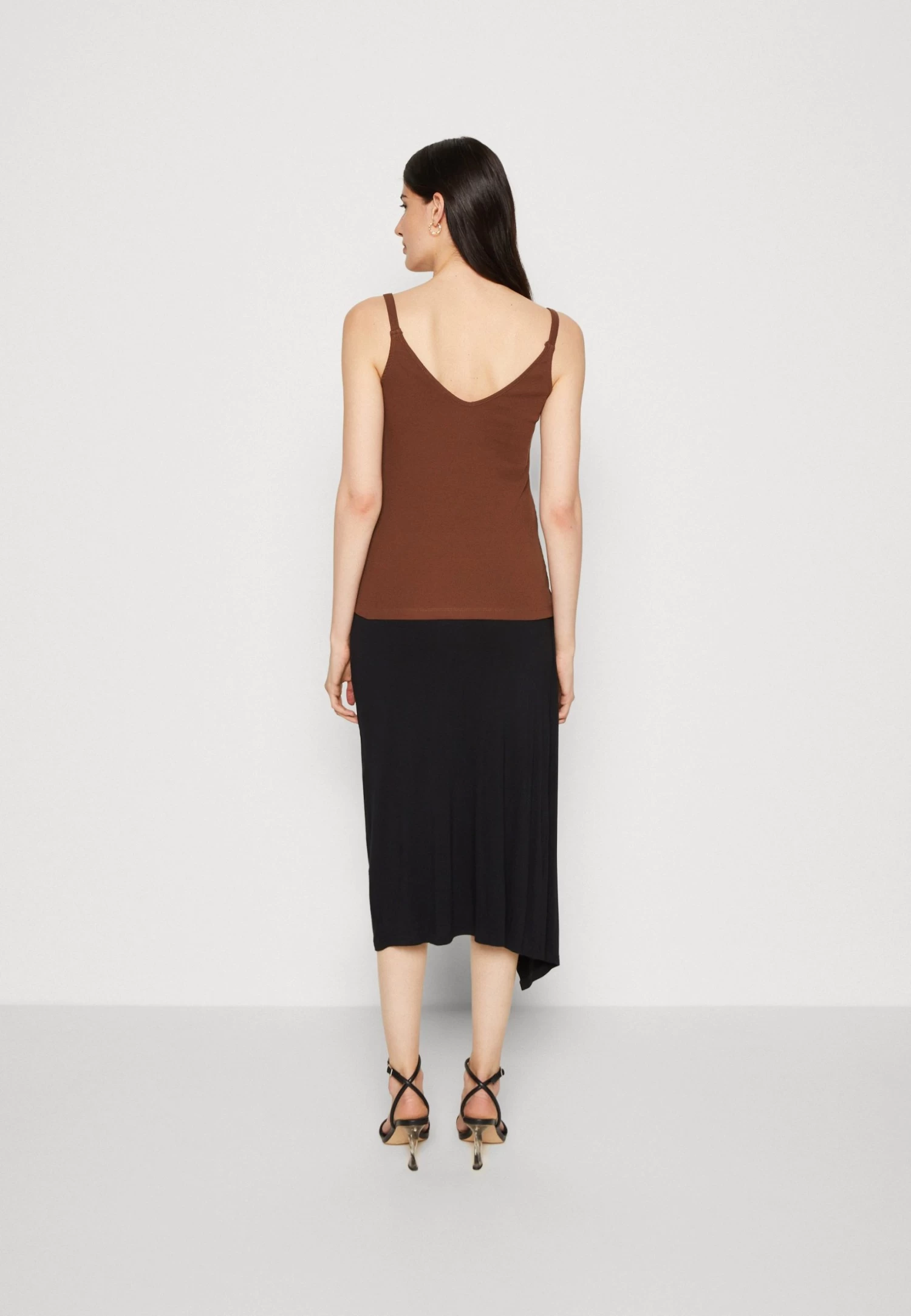 Anna Field Top - Dark Brown 3 Anna Field Top - Dark Brown - Afbeelding 3