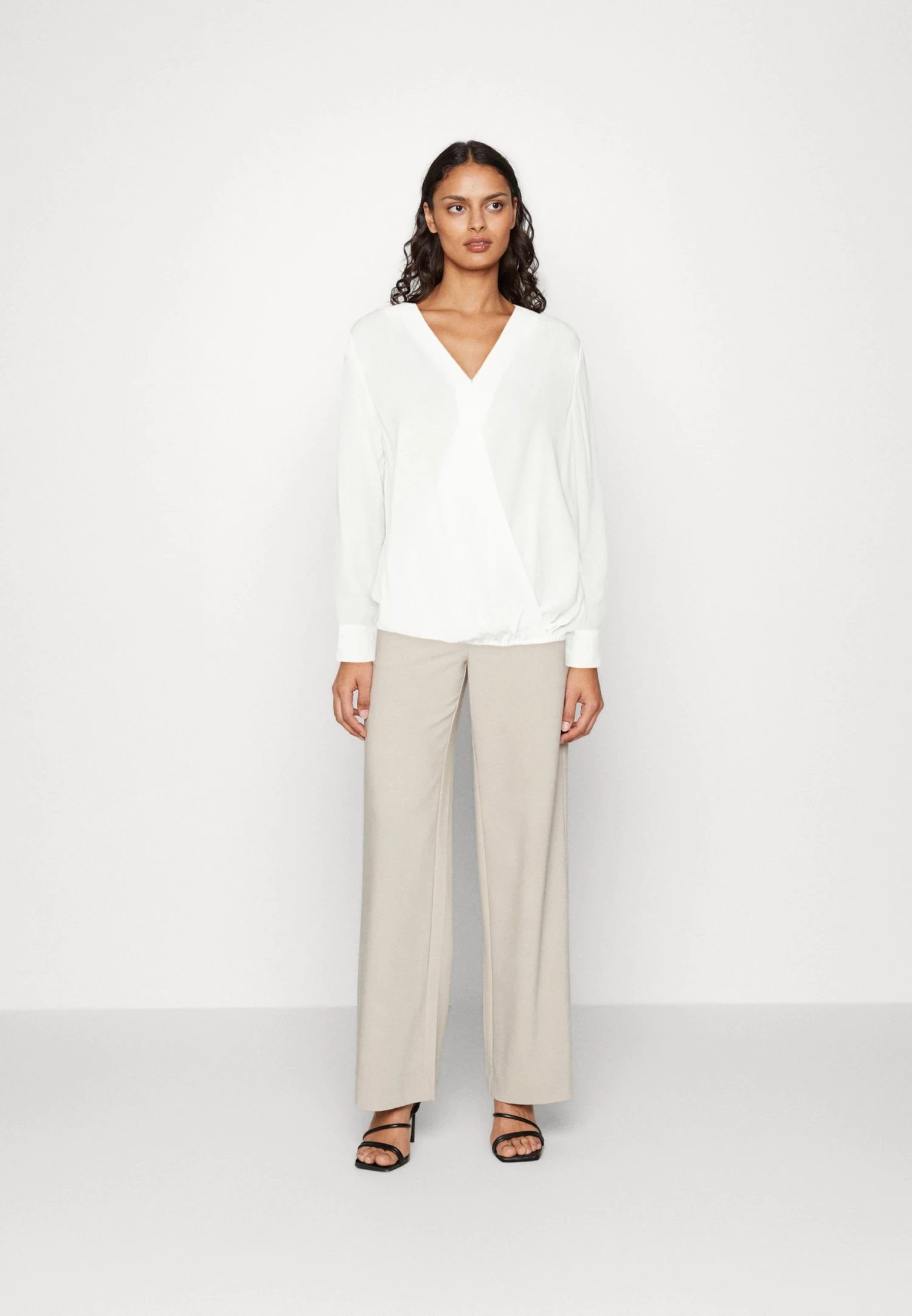 Anna Field Blouse - Off-White 2 Anna Field Blouse - Off-White - Afbeelding 2