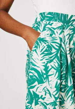 Anna Field Shorts - Green/Off White -Anna Field 4891f9cef8aa4d279a31c6a0450a8b64 scaled