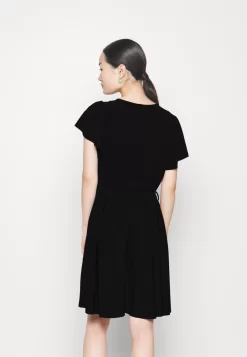 Frilled Cap Sleeves Flared Dress - Jerseyjurk - Black -Anna Field 4b96f6529d9b457490297914ae0f9da3 scaled
