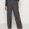 Wide Leg Pant - Broek - Dark Blue/Brown/White
