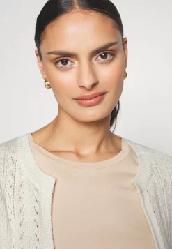 Anna Field Pointelle Bolero - Vest -Offwhite 10 Anna Field Pointelle Bolero - Vest -Offwhite -Anna Field 679490d6e4a742c38ee57dd496b06f90 scaled