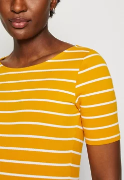 Anna Field T-Shirt Print - Dark Yellow/White 13 Anna Field T-Shirt Print - Dark Yellow/White -Anna Field 6858eb2c24704c2091450f94a80f4c37 scaled