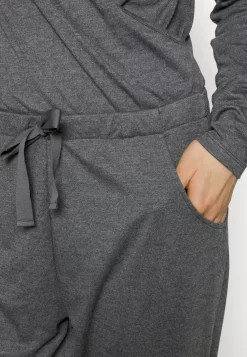 Anna Field Pyjama - Dark Grey -Anna Field 8705db05f28645c0a28e781c5f1e5637 scaled