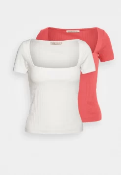 Anna Field 2 Pack - T-Shirt Basic - Red/White 14 Anna Field 2 Pack - T-Shirt Basic - Red/White -Anna Field 8b8a67e46f34420bae40ec6554872b09 scaled