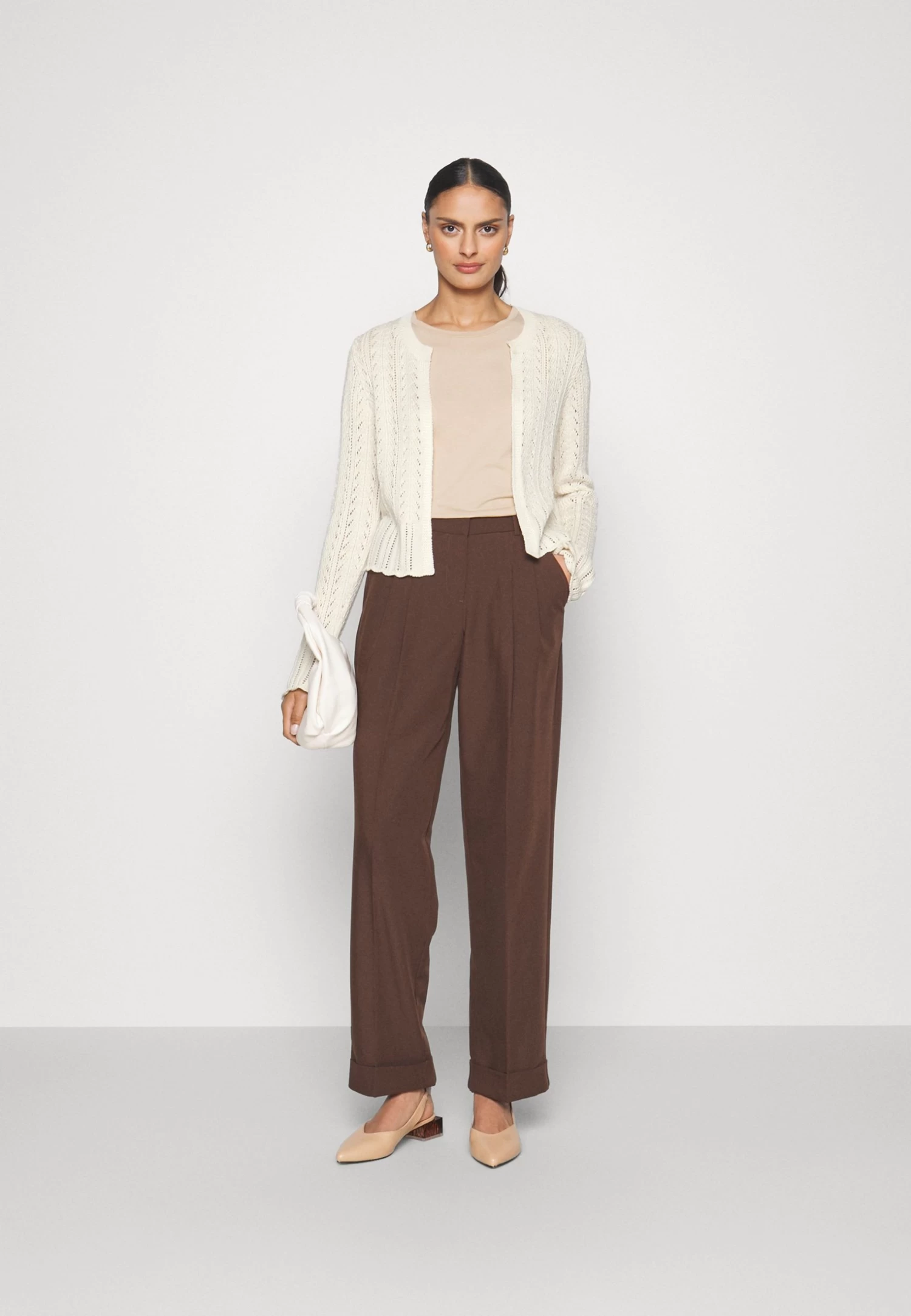 Anna Field Pointelle Bolero - Vest -Offwhite 2 Anna Field Pointelle Bolero - Vest -Offwhite - Afbeelding 2