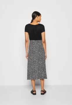 Anna Field Jerseyjurk - Black/White -Anna Field a175c6b040214da896386e93104d3371 scaled