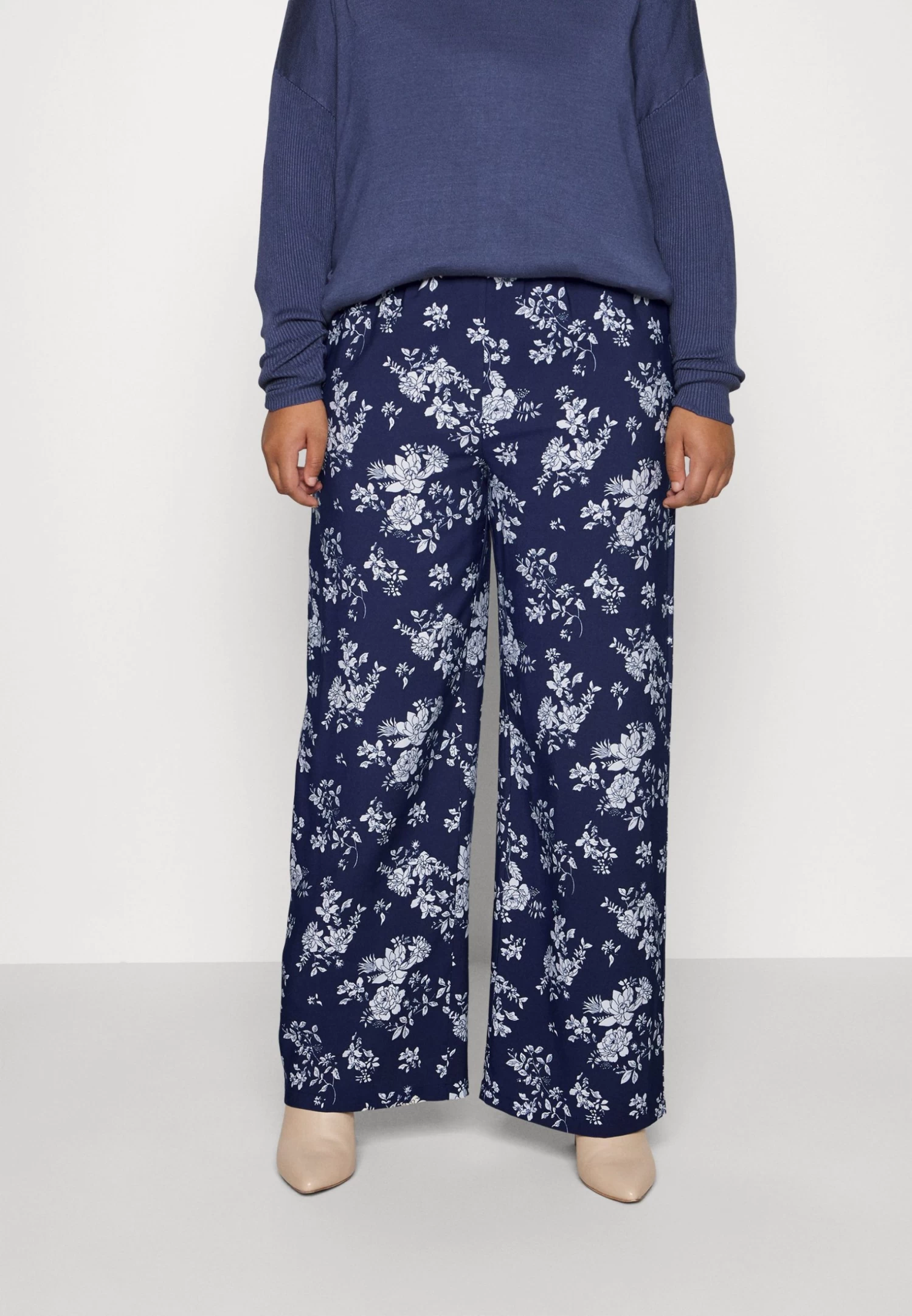 Wide Leg Pant - Broek - Dark Blue/Off-White 1 Wide Leg Pant - Broek - Dark Blue/Off-White