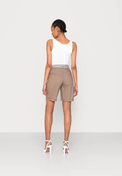 Anna Field Shorts - Taupe 7 Anna Field Shorts - Taupe -Anna Field e61c53ac185142a3a599f8ff60c08f8e scaled