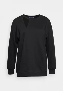 Cut Out Neck Fit - Sweater -Black -Anna Field eb39595f140d4bb0a8172d7eff3aa0a4 scaled