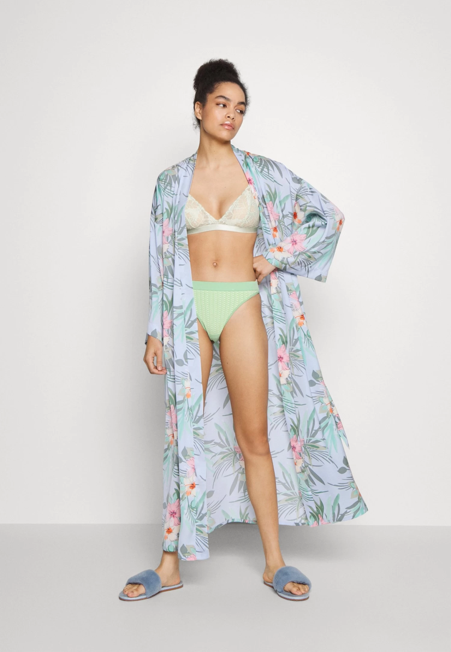 Anna Field Floral Robe - Badjas - Blue 2 Anna Field Floral Robe - Badjas - Blue - Afbeelding 2